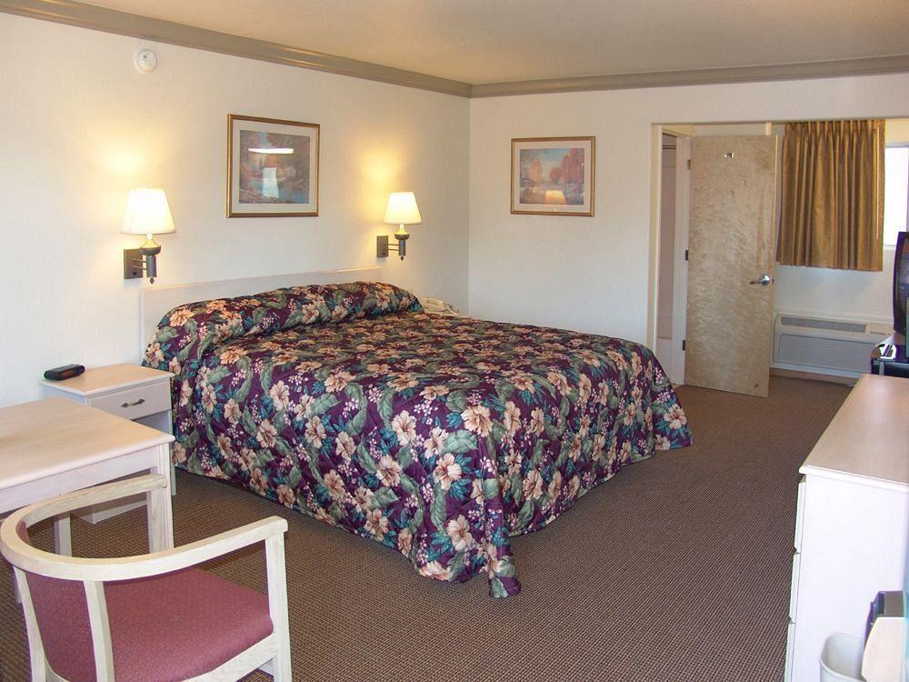 Americas Best Value Inn - Ukiah Buitenkant foto