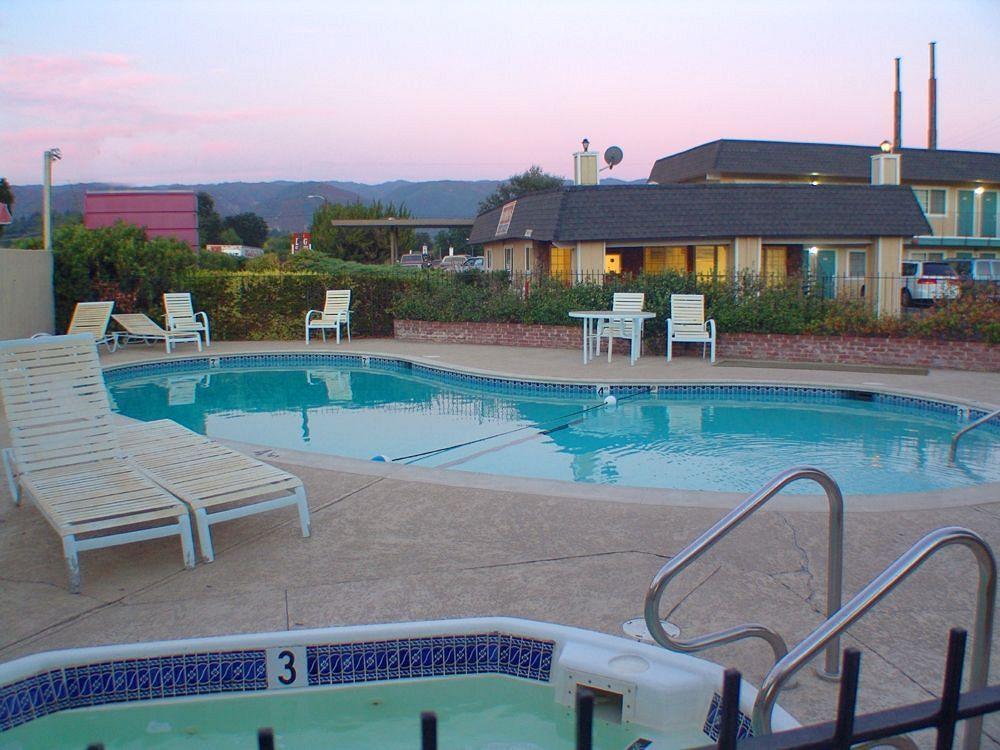 Americas Best Value Inn - Ukiah Buitenkant foto